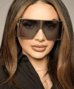 Love And Labels NEW ARRIVALS Oversized Flat Square Sunglasses - Mirrored Gold