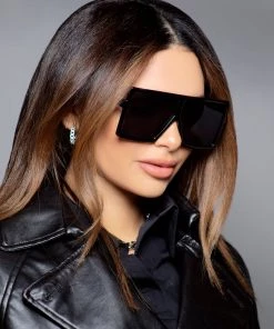 Love And Labels Oversized Flat Square Sunglasses - Black